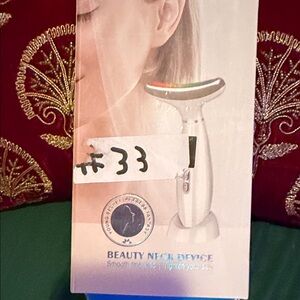 Beauty Neck Device - Silver
